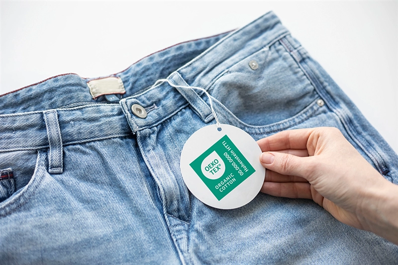 The new OEKO-TEX® organic ORGANIC COTTON label not only ensures that a product is organically sourced, but also that it is safe for human health according to OEKO-TEX® STANDARD 100. © Hohenstein